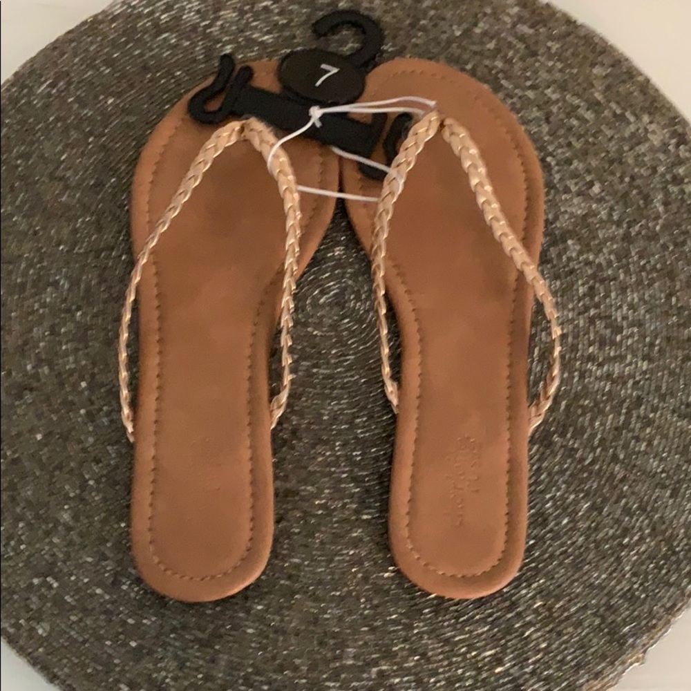 SALE! NWT Charlotte Russe Sandals